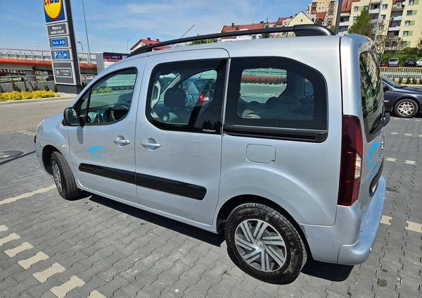 Citroen Berlingo cena 17300 przebieg: 306800, rok produkcji 2012 z Kielce małe 79